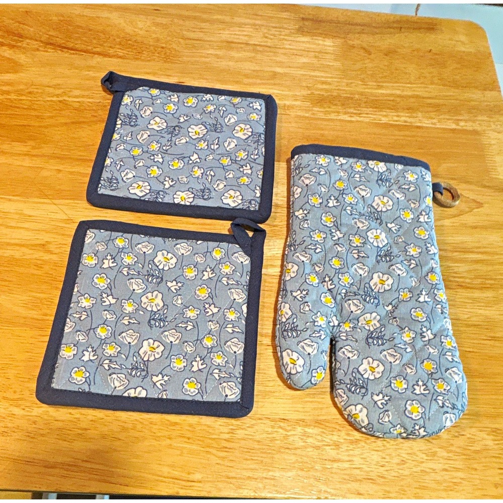 Gold Coast 3pc Oven Mitt & 2 Potholders Set Floral Blue/White/Yellow Cotton